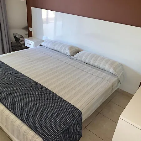 In Costa Adeje. Great Terrace. Pool.wifi Costa Adeje (Tenerife)